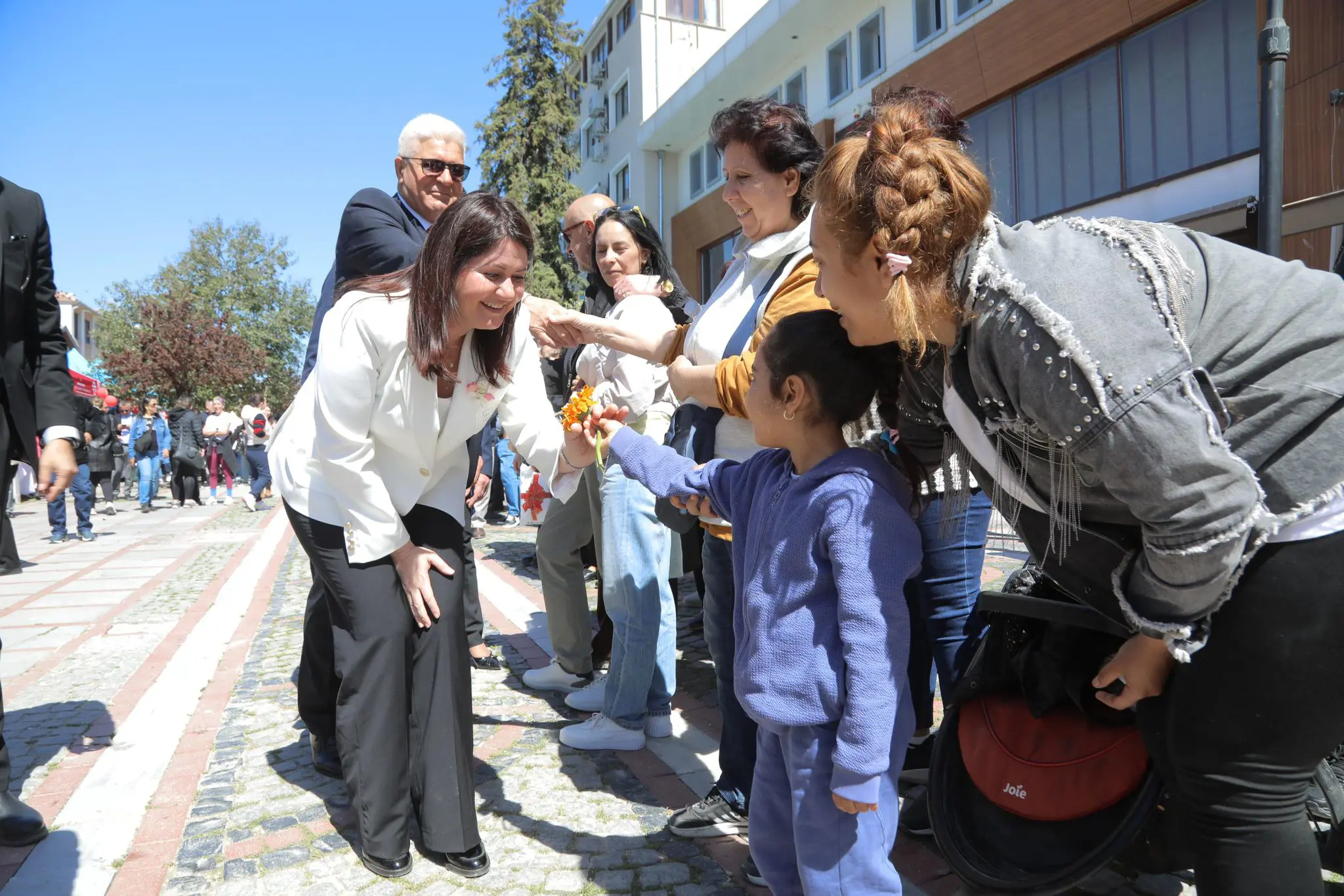 ROMANLAR GÜNÜ EDİRNE’DE ŞENLİK HAVASINDA GEÇTİ galeri görseli